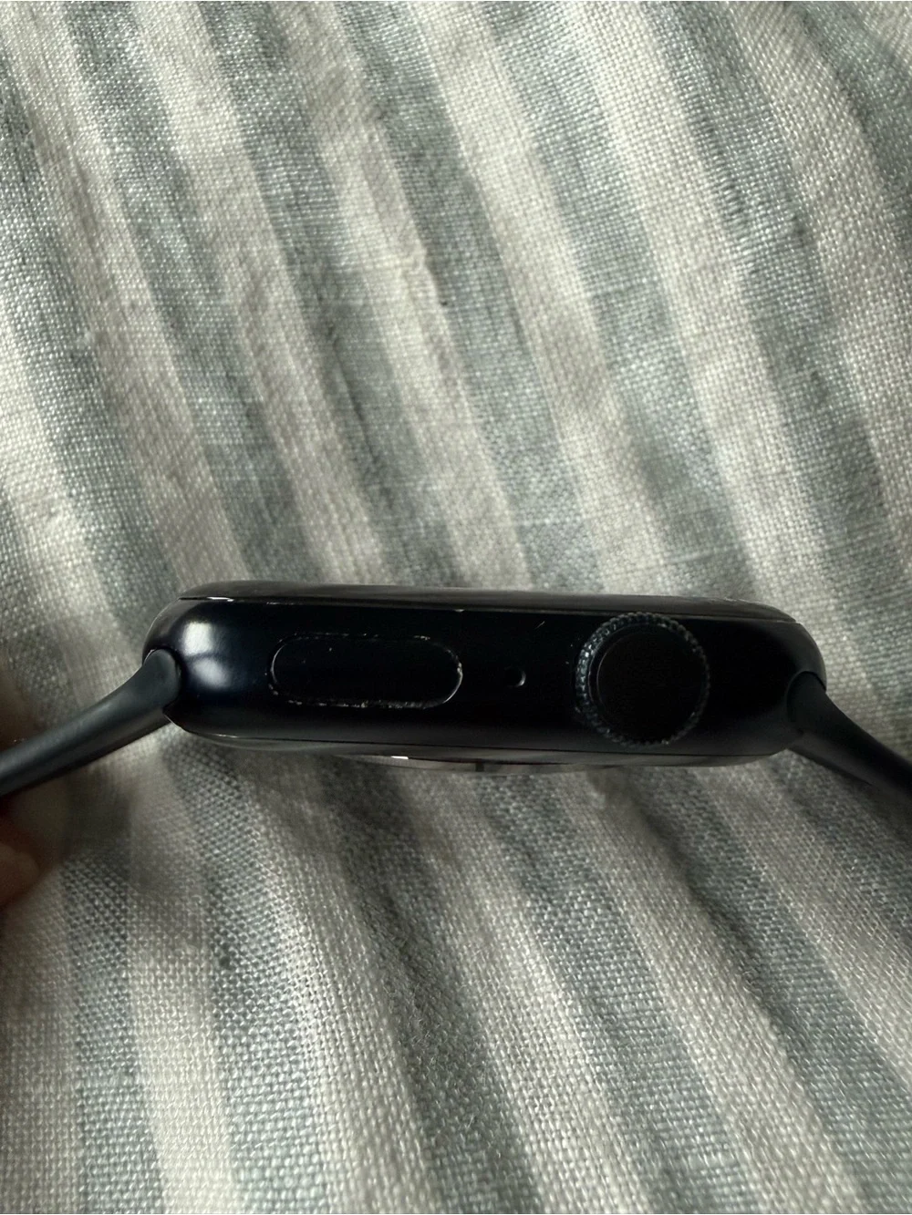Apple sleek black